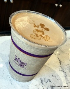 joffreys-tea-traders-mickey-topped-frozen-cappuccino-coffee-1-477x600